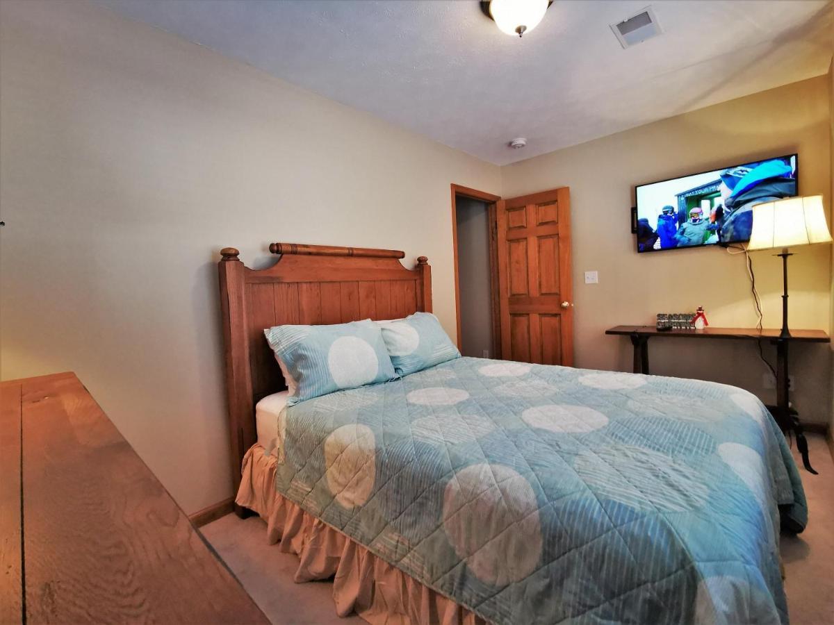 Gorgeous House For Ski Retreat Or Mountain Vacations Snowshoe Exterior photo